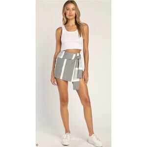 BOGO Lulu's Gray and White Striped Skort